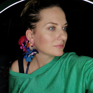 nausznica pióra kwiaty kolory boho