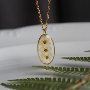 Złota zawieszka złoty wisiorek naszyjnik żywica z żywicy kwiaty z kwiatami jajowata retro naturalna różowe delikatna dziewczęca kobieca