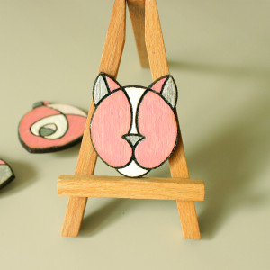 Broszka drewniana Puma