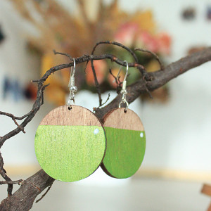 Okrągłe Drewniane wiszące zielone kolczyki
