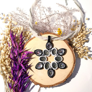 Gwiazda Północy- wisior z koralików