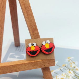 Drewniane kolczyki sztyfty Elmo Ulica sezamkowa
