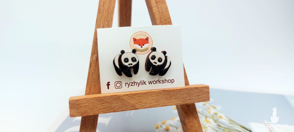 Drewniane kolczyki sztyfty panda Handmade