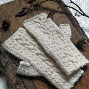 Ciepłe, wełniane mitenki - ecru
