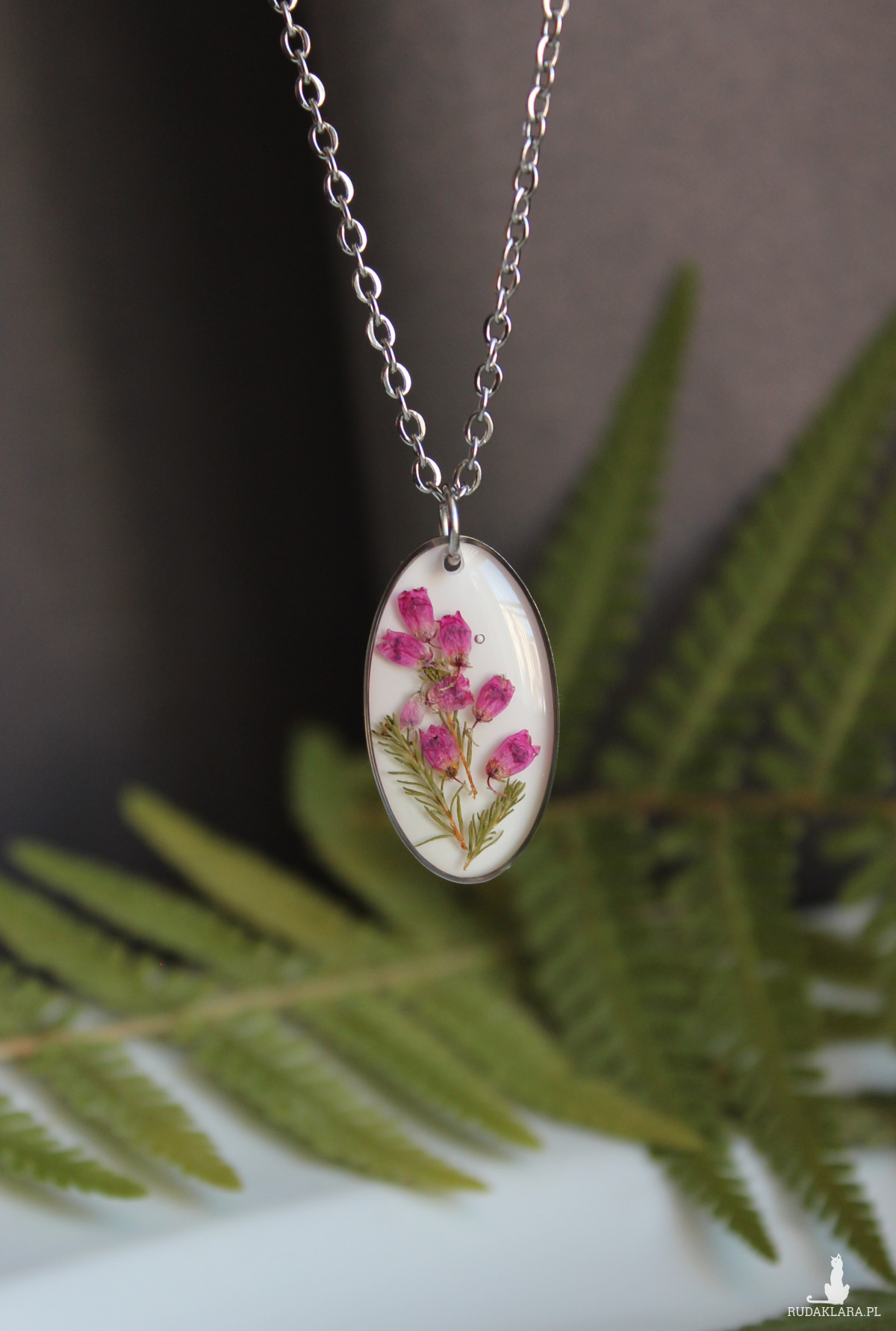 Srebrna zawieszka srebrny wisiorek naszyjnik żywica z żywicy kwiaty z kwiatami jajowata retro naturalna różowe delikatna dziewczęca kobieca wrzos wrzosiec