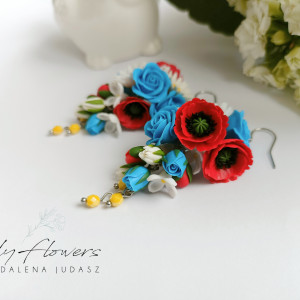 Kolczyki z polnymi kwiatami