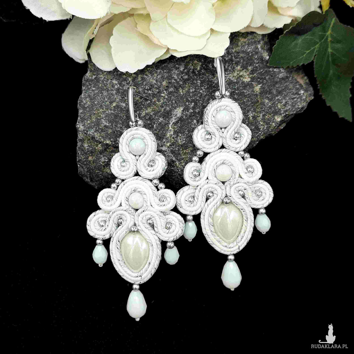 “Lady” ślubne białe kolczyki sutasz perłowe