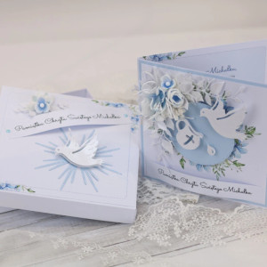 Pamiątka chrztu dla chłopca w pudełku – gołębica, błękit, personalizacja