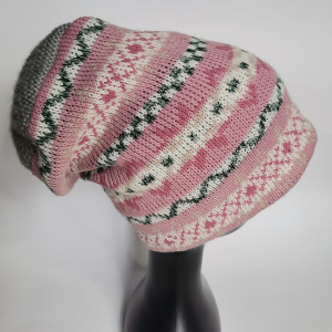 Czapka pudrowe wzorzysta codzienna