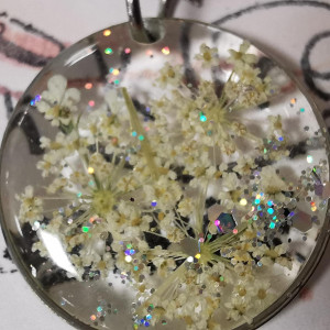 Dzika marchew srebrna zawieszka okrągła