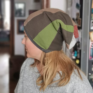 Czapka damska na podszewce
