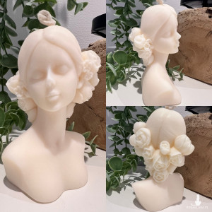 Świeca sojowa kobieta kwiaty we włosach