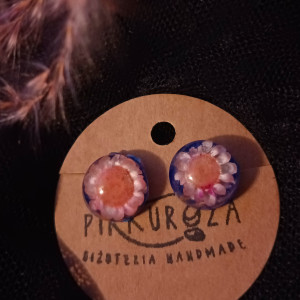 Kolczyki okrągłe wypukłe z prawdziwymi kwiatami kolczyki na wiosnę