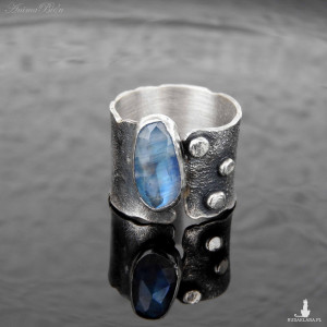 Obrączka srebrna z kamieniem księżycowym roz.14