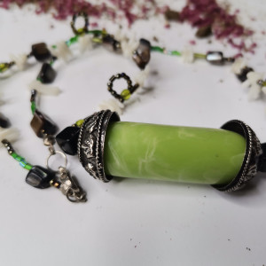 Naszyjnik koralikowy różnorodny