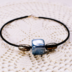 Naszyjnik porcelana i tulipany