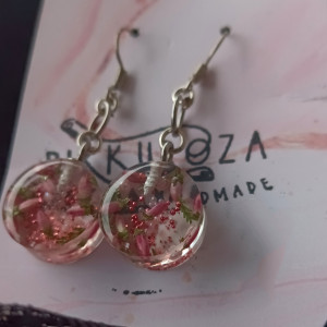 Drobne kolczyki różowe z kwiatami