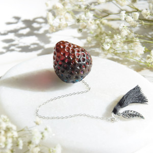 Biżuteryjna Zakładka Truskawka