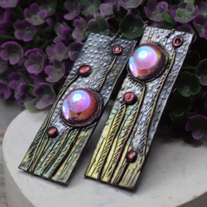 Długie kolczyki "łąka" ze szkalnymi kamykami