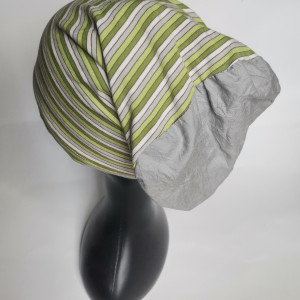Czapka damska na podszewce