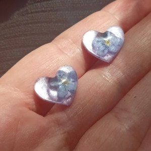 Kolczyki niezapominajki kolczyki serca z niezapominajkami