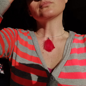 Naszyjnik obroża  pióra czerwone