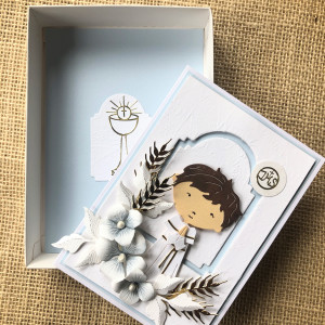 142,KOMUNIA, Kartka na komunię dla chłopca w pudełku z życzeniami