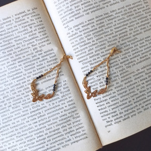 Symetryczne kolczyki z jeleniem