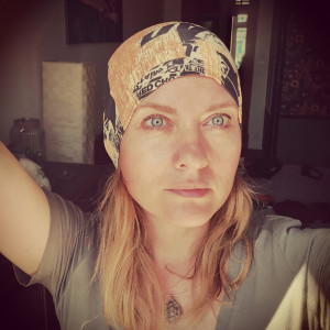 Czapka wiosenna damska uniwersalna