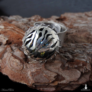 Pierścionek srebrny Ukryty skarb z kryształkami