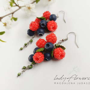 Kolczyki z malinkami i jagodami