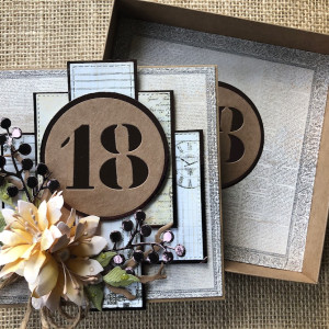 145,Kartka na 18 urodziny w pudełku