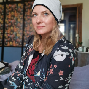 Czapka wiosenna szarość ludowa