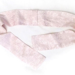 satynowa opaska  do włosów, satynowa apaszka, jasnoróżowa ozdoba do włosów, jasnoróżowa apaszka, pastelowa apaszka, pastelowa przepaska