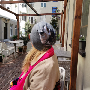 Czapka wiosenna szara smerfetka