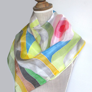 Jedwabna chusta malowana Kolorowy widok X