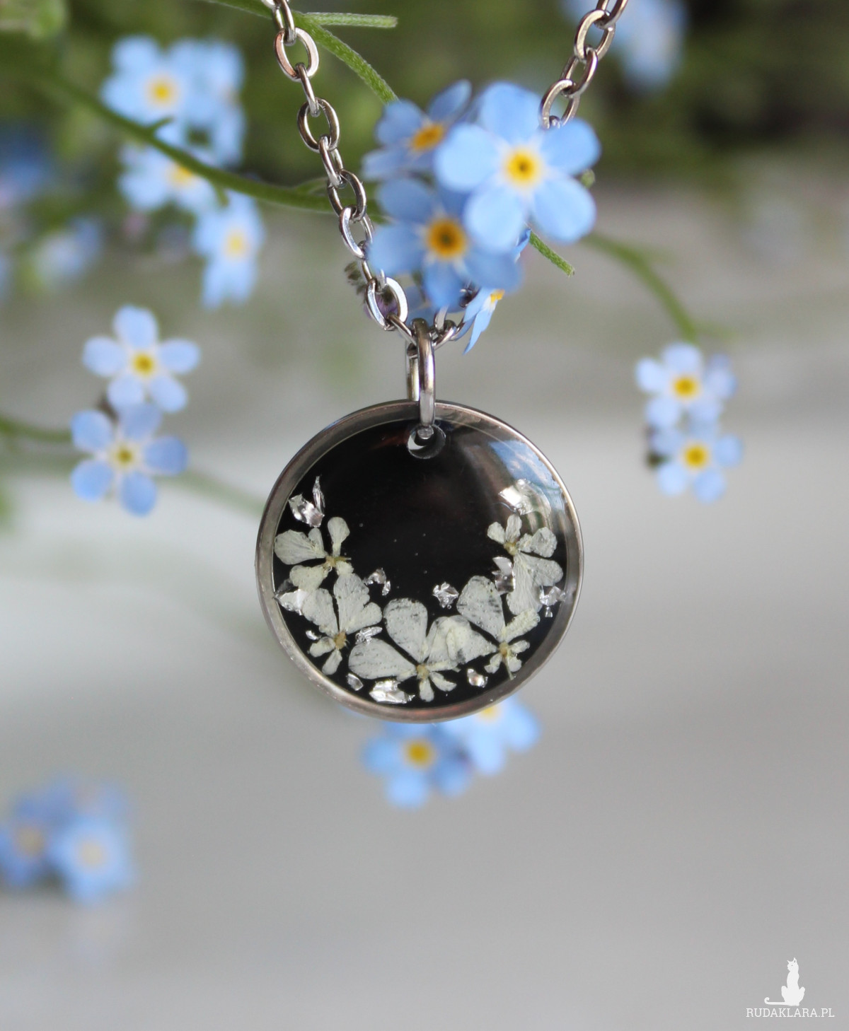 Srebrna zawieszka srebrny wisiorek naszyjnik żywica z żywicy kwiaty z kwiatami suszone prawdziwe kwiaty delikatna czarna