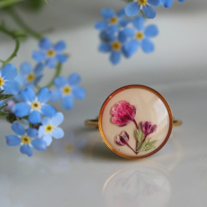 Łąka kwiatowa Złoty pierścionek z kwiatami suszone kwiaty żywica beżowy słodki kobiecy delikatny dziewczęcy