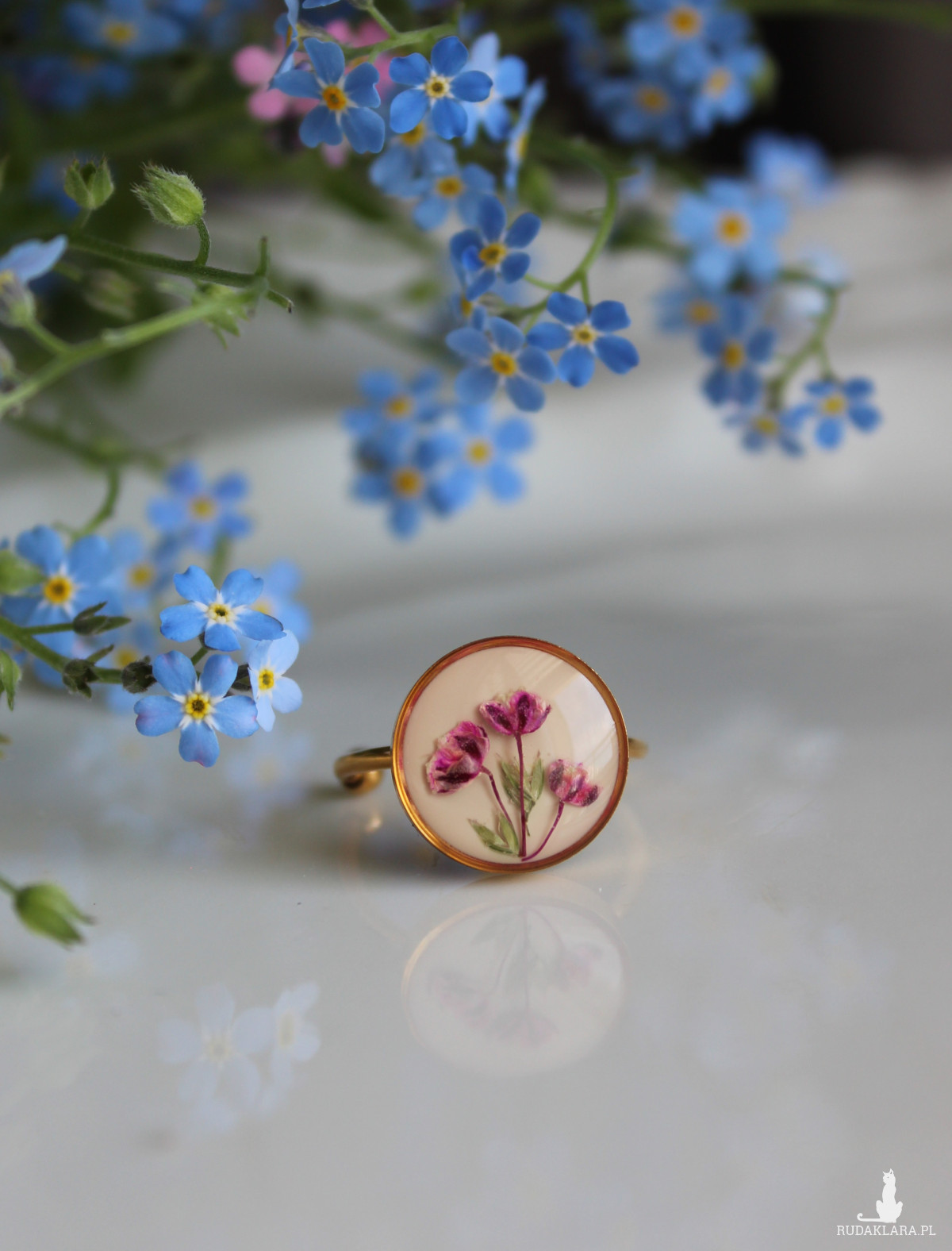 Łąka kwiatowa Złoty pierścionek z kwiatami suszone kwiaty żywica beżowy słodki kobiecy delikatny dziewczęcy
