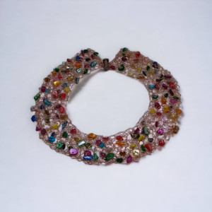 Oryginalny naszyjnik z miedzi i kolorowej masy perłowej