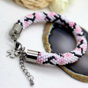 sakura - bransoletka z drobniutkich koralików