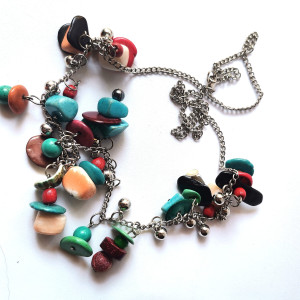 Naszyjnik koralikowy różnorodny