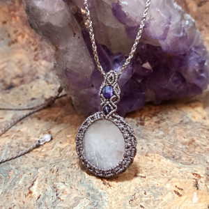 Lustereczko naszyjnik Kryształ Górski Ametyst mikro makrama