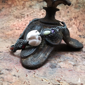 LISEK - bransoletka Lis porcelanowy rubin turmalin ametyst Delfina Dolls mikro makrama