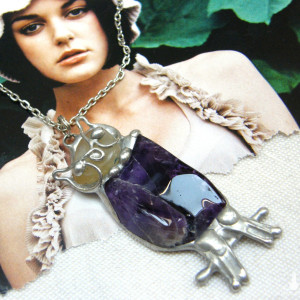 Naszyjnik: wisiorek sowa z ametystem