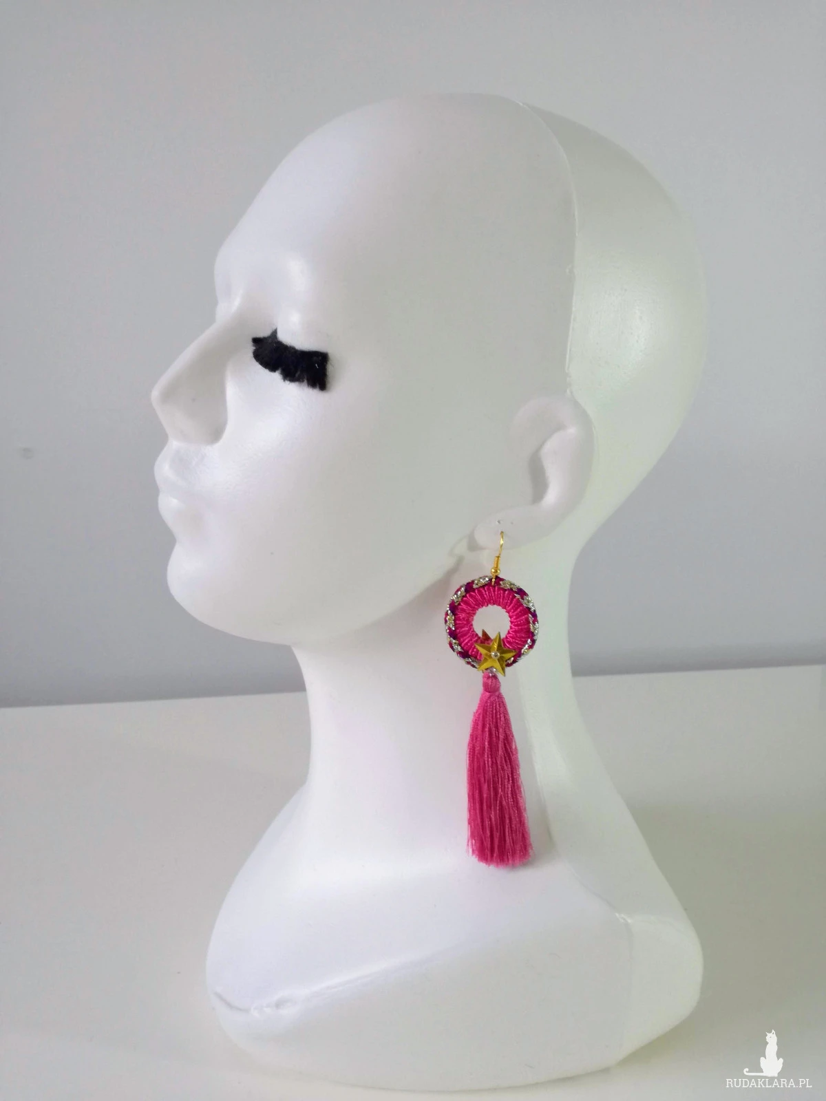 Kolczyki Round Star z gwiazdką i chwostem w kolorze ciemnego różu