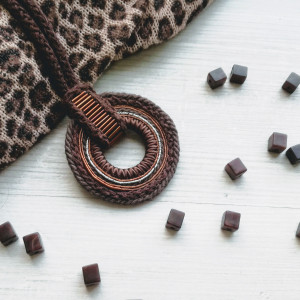 WISIOR ROUND BASIC BRĄZOWY