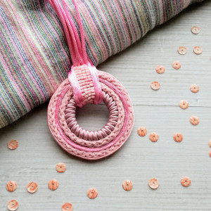 WISIOR ROUND BASIC JASNO RÓŻOWY