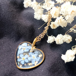 Wisiorek serce niezapominajka kwiat niebieski kwiatek suszone kwiaty stał zlota