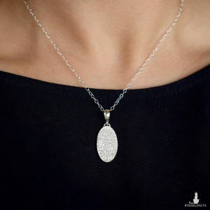 Srebrny wisiorek owalny z surową fakturą (z łańcuszkiem)